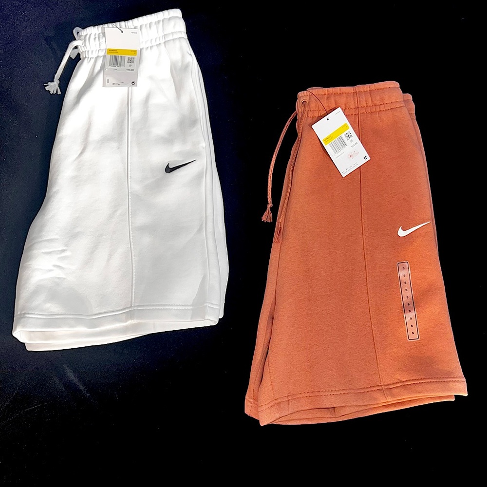 Nike - Shorts - Small